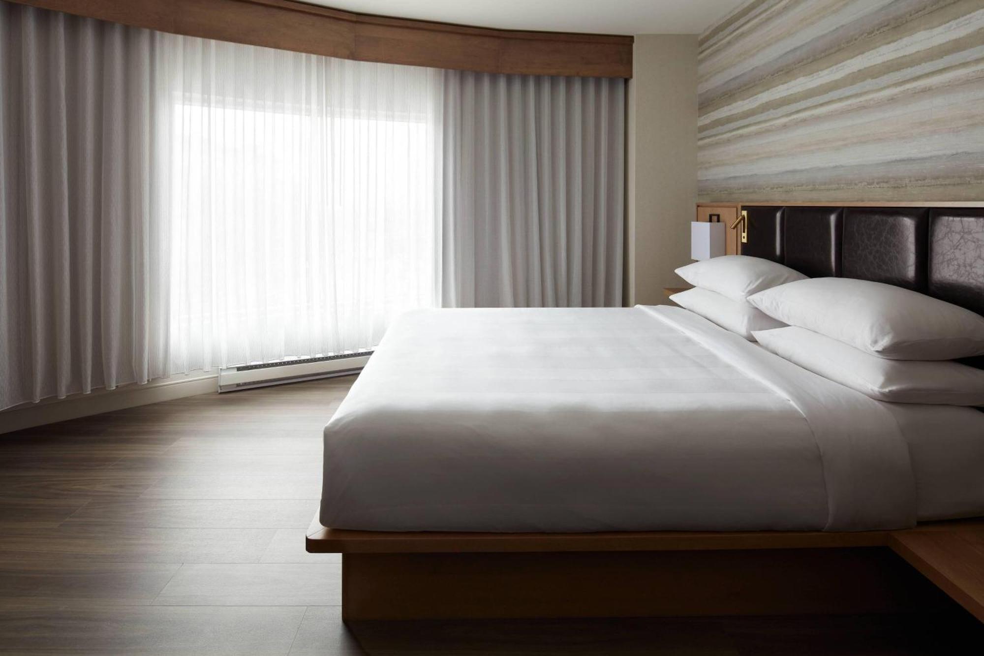 แมริออท ควิเบกซิตี้ ดาวน์ทาวน์ Hotel ภายนอก รูปภาพ